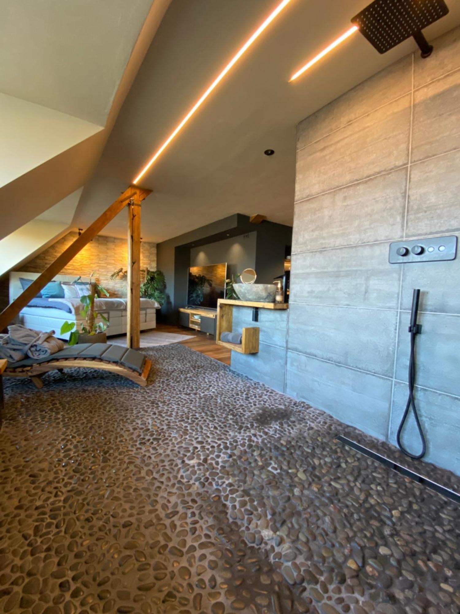 Private Wellness Suiten Mit Whirlpool Essen Exteriér fotografie